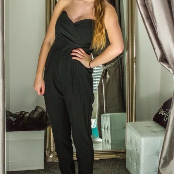 TFNC LONDON Size Large Black Jumpsuit Size Large - Picture 1 of 5